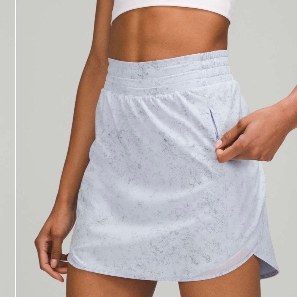 Lululemon Hotty Hot High-Rise Skirt Light Blue Size 6 Long
